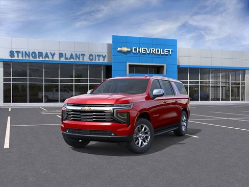 New 2025 Chevrolet Suburban Premier image 8