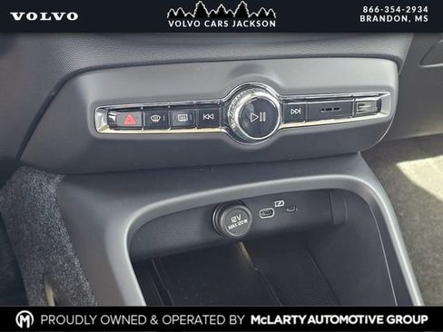 New 2026 Volvo XC40 B5 Core w/ Protection Package Premier AWD/4WD image 17