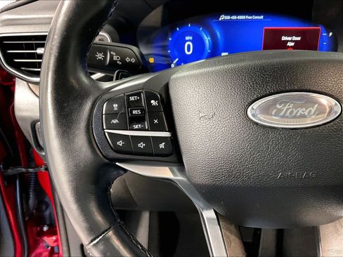 Used 2020 Ford Explorer Platinum w/ Premium Technology Package image 23