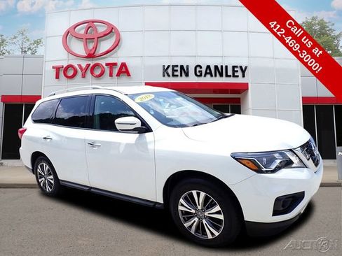 Used 2018 Nissan Pathfinder SV AWD/4WD image 1