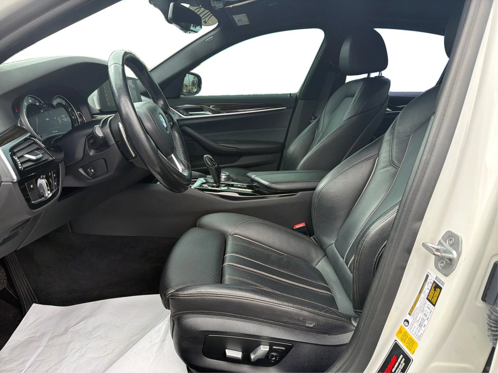 Used 2018 BMW 540i RWD image 9