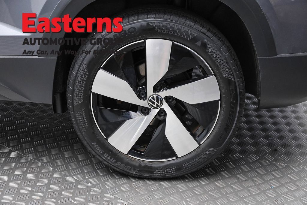 Used 2024 Volkswagen Taos S AWD/4WD image 10