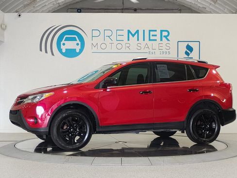 Used 2015 Toyota RAV4 LE FWD image 2