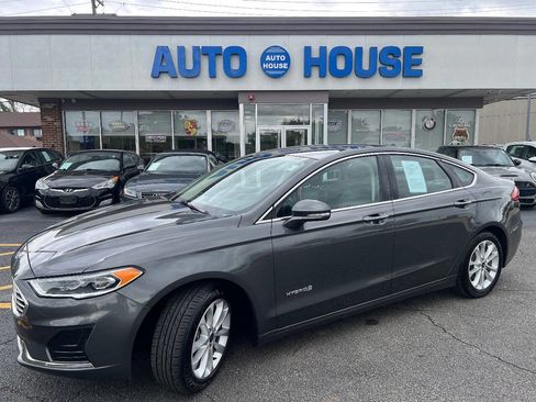 Used 2019 Ford Fusion SEL FWD image 1