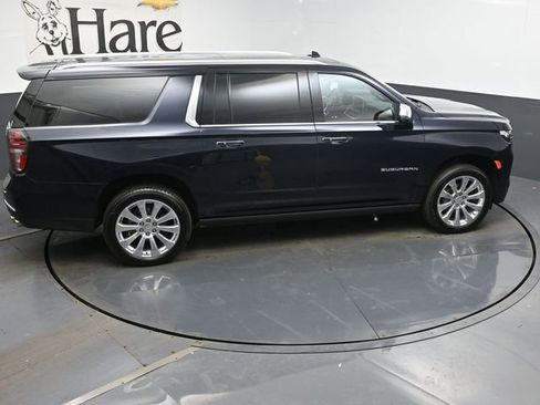 Certified 2023 Chevrolet Suburban Premier w/ Advanced Technology Package image 40