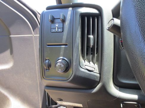 Used 2015 Chevrolet Silverado 3500 W/T RWD image 11