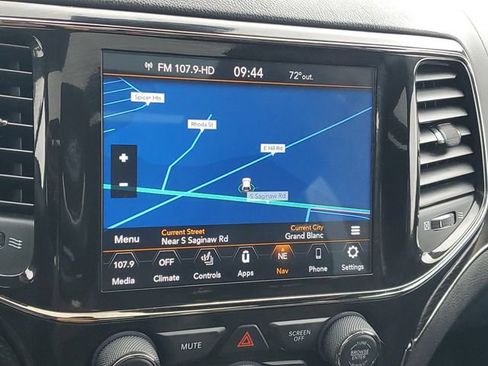 Used 2021 Jeep Grand Cherokee High Altitude AWD/4WD image 13