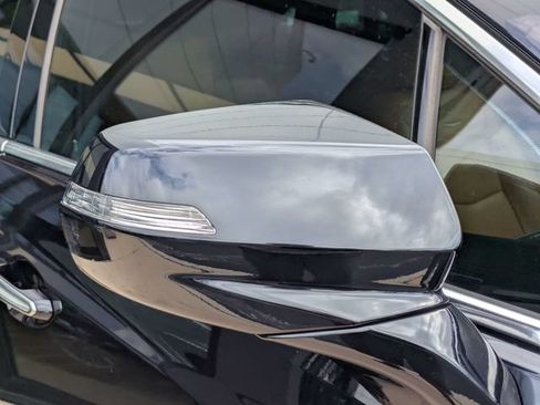 Used 2021 Cadillac XT5 Premium Luxury FWD image 9