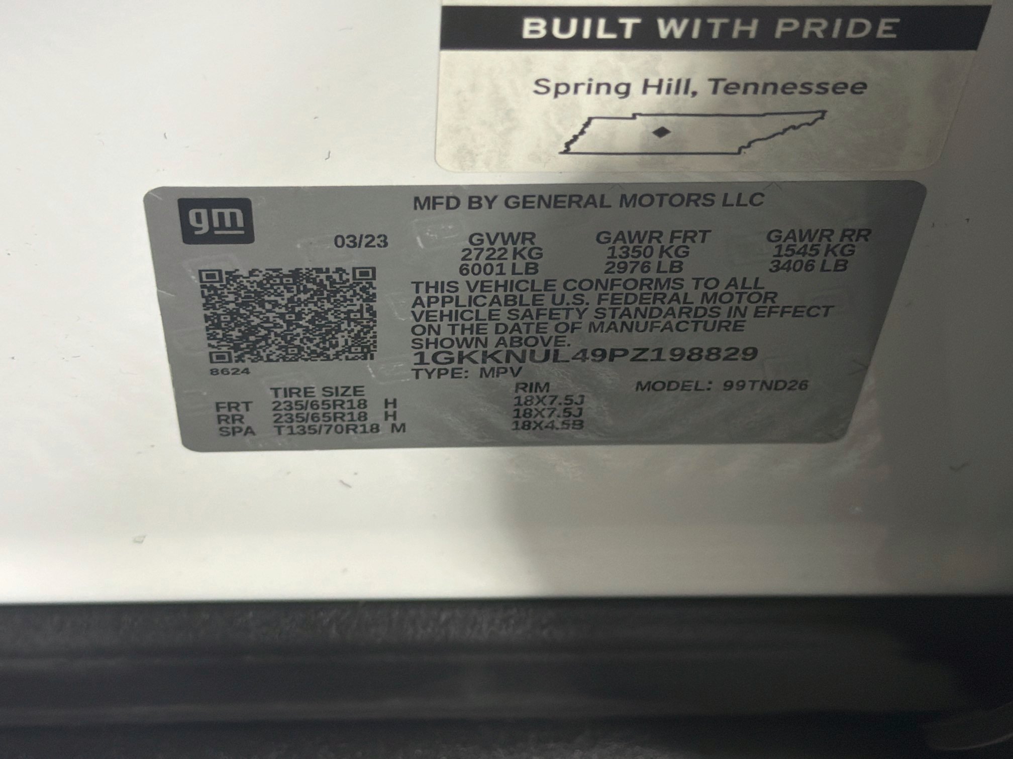 Used 2023 GMC Acadia SLT AWD/4WD image 12