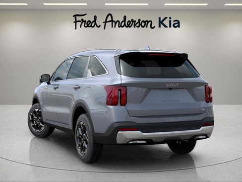 New 2025 Kia Sorento S image 11