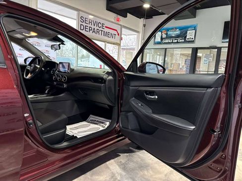 Used 2025 Nissan Sentra SV image 43