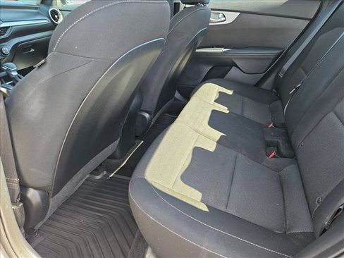 Used 2024 Kia Forte LXS w/ LXS Technology Package FWD image 17