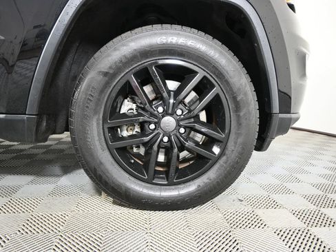 Used 2021 Jeep Grand Cherokee Limited w/ Sun & Sound Group AWD/4WD image 11