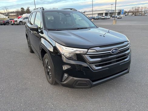 Certified 2025 Subaru Forester Premium w/ Convenience Package #2 image 7