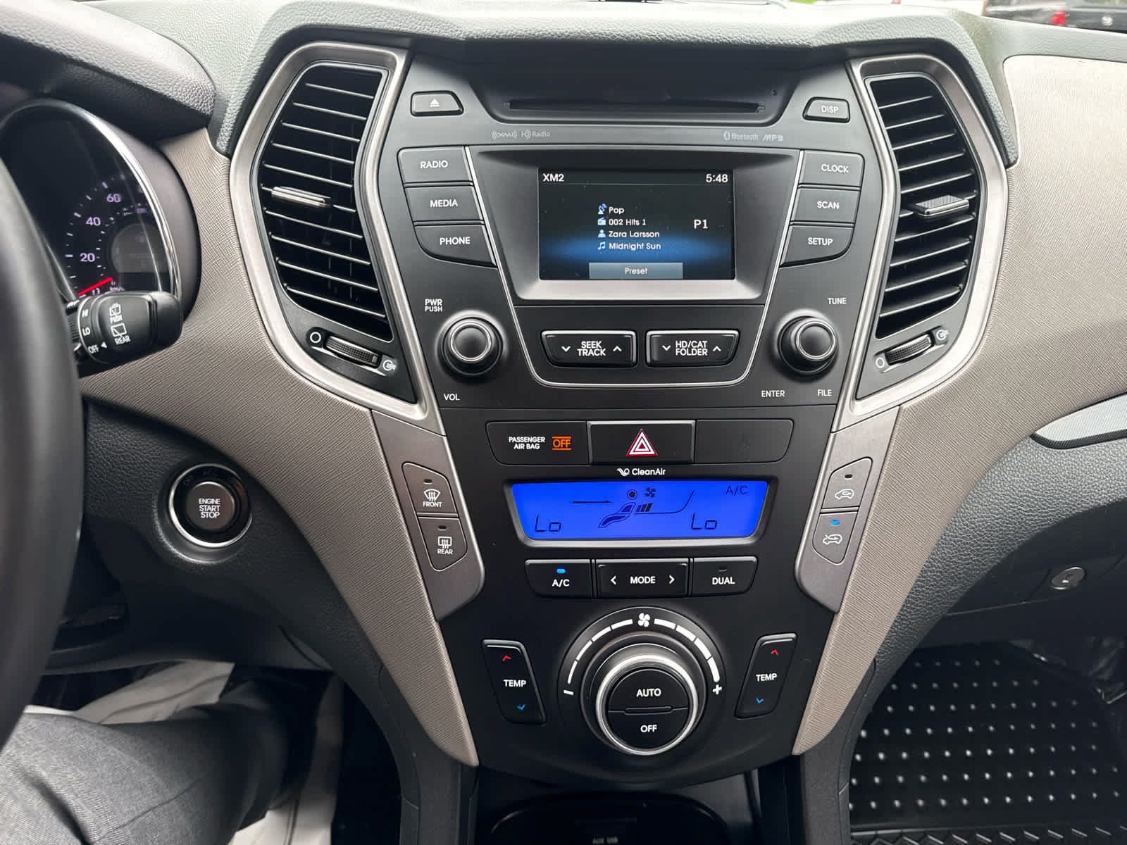 Used 2013 Hyundai Santa Fe Sport 2.0T AWD/4WD image 21