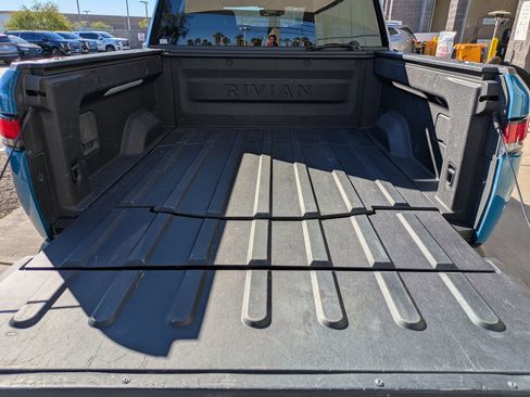 Used 2022 Rivian R1T Launch Edition image 20