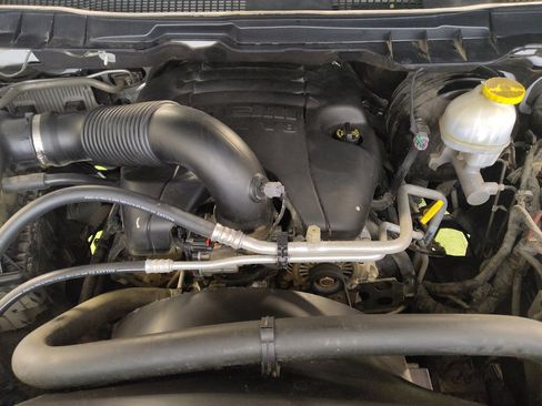 Used 2019 RAM 1500 Big Horn RWD image 30
