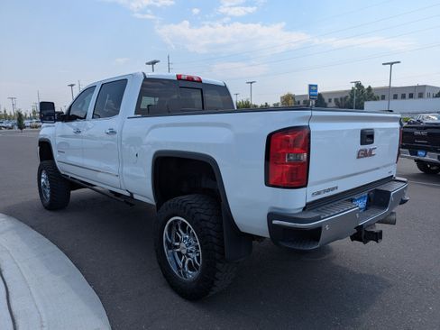 Used 2017 GMC Sierra 3500 SLT w/ Duramax Plus Package AWD/4WD image 31
