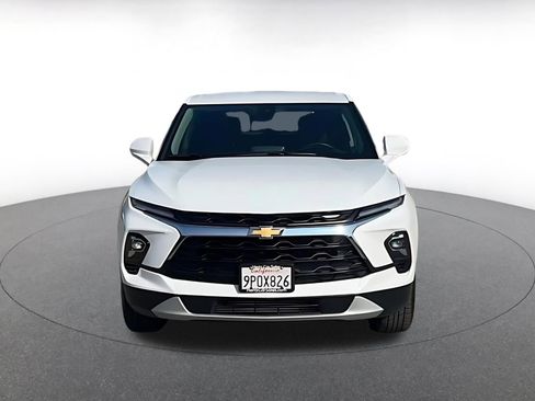 Used 2025 Chevrolet Blazer LT image 4