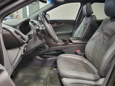 Used 2020 Lincoln Nautilus Reserve w/ Class II Trailer Tow Package image 11