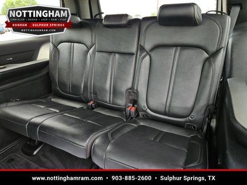 Used 2024 Jeep Wagoneer Series II AWD/4WD image 29