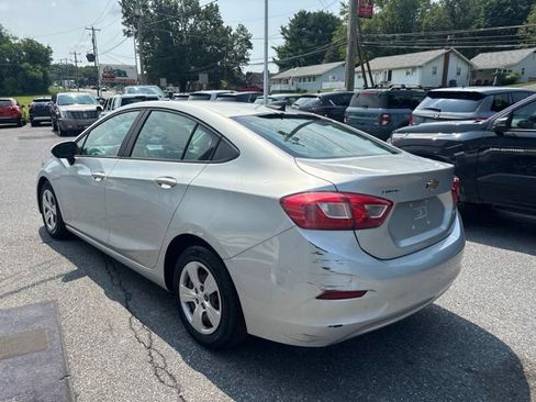 Used 2016 Chevrolet Cruze LS FWD image 4