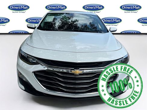 Used 2024 Chevrolet Malibu LT FWD image 2