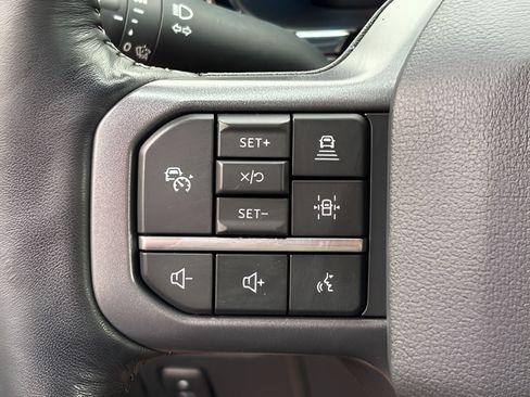 Used 2023 Ford F150 Lariat w/ Equipment Group 502A High AWD/4WD image 26