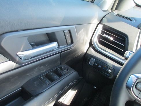 New 2026 GMC Terrain Elevation w/ Elevation Premium Package image 13