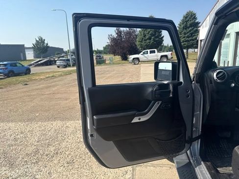 Used 2013 Jeep Wrangler Unlimited Sahara w/ Trailer Tow Group AWD/4WD image 18