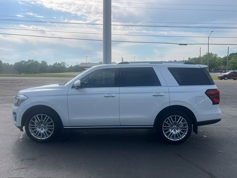 Used 2024 Ford Expedition Limited RWD image 7
