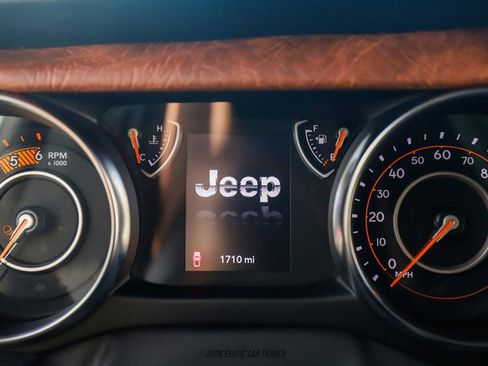 Used 2023 Jeep Gladiator Sport image 24