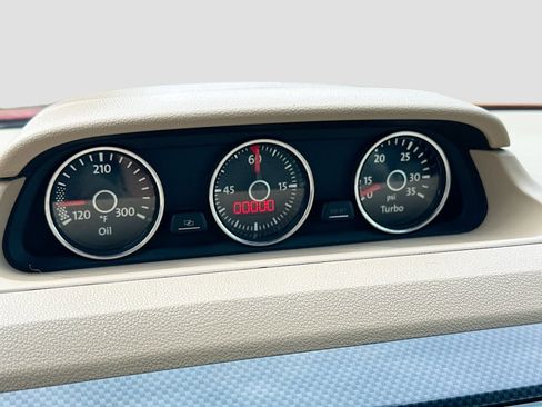 Used 2013 Volkswagen Beetle 2.0T image 14