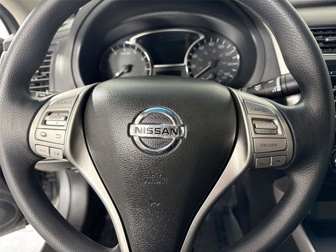 Used 2015 Nissan Altima 2.5 S w/ Power Driver Seat Package image 14