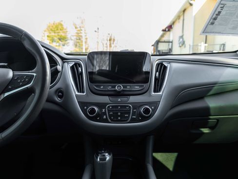 Used 2019 Chevrolet Malibu Premier w/ Sun and Wheel Package image 61