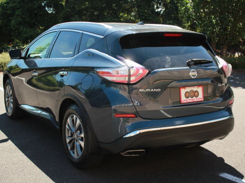 Used 2016 Nissan Murano SV AWD/4WD image 5