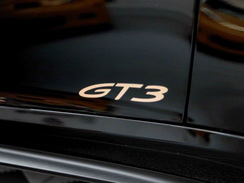Used 2022 Porsche 911 GT3 RWD image 18