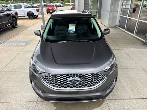 Certified 2024 Ford Edge SEL w/ Convenience Package AWD/4WD image 12