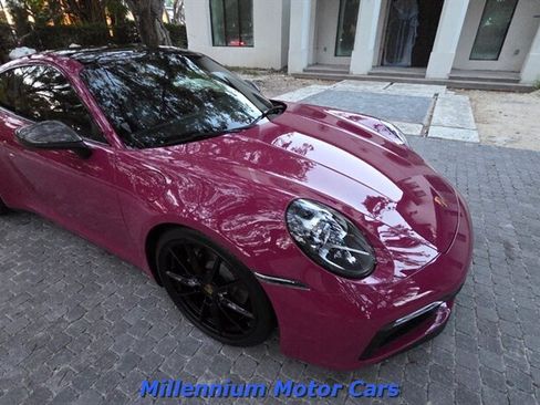 Used 2024 Porsche 911 Carrera T RWD image 1