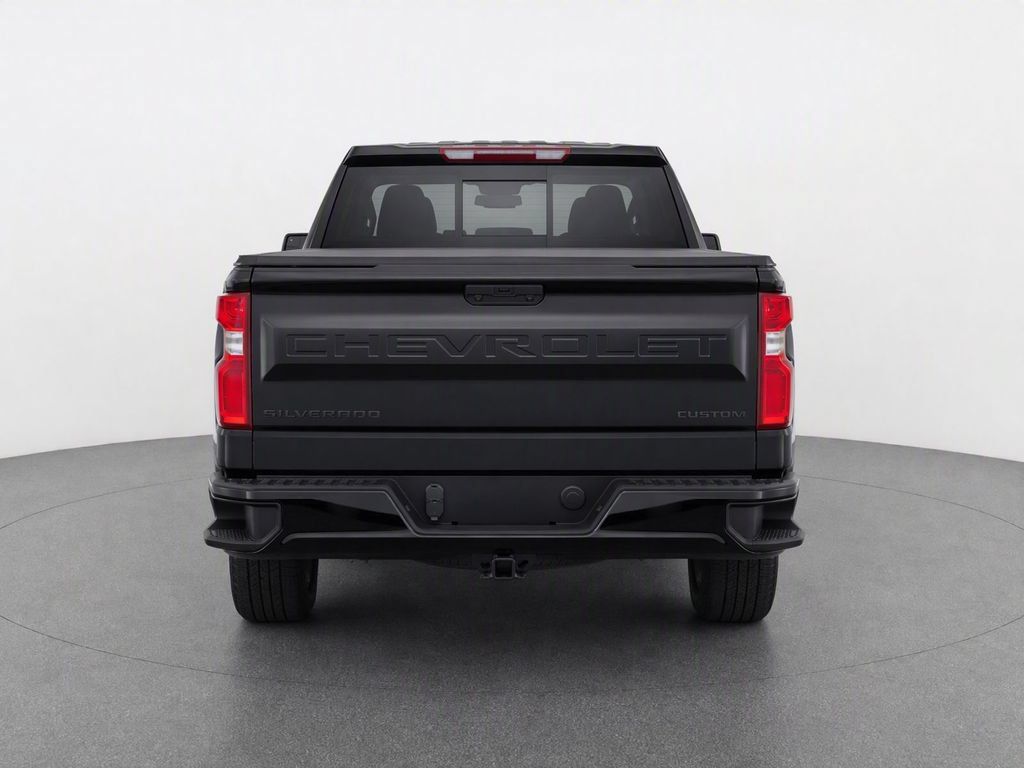 Used 2020 Chevrolet Silverado 1500 Custom w/ Custom Value Package AWD/4WD image 7