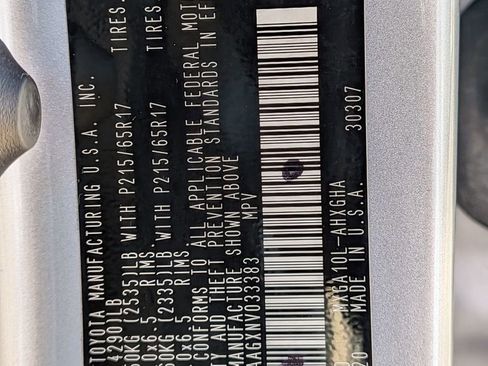 Used 2022 Toyota Corolla Cross LE image 33