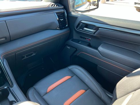 Certified 2025 GMC Sierra 1500 AT4 image 11