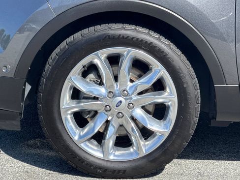 Used 2015 Ford Explorer Limited w/ Equipment Group 302A FWD image 26