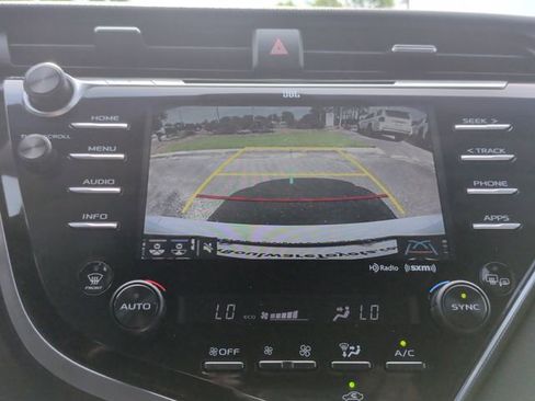 Used 2018 Toyota Camry XSE FWD image 24