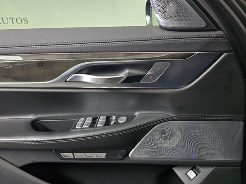 Used 2016 BMW 750i xDrive image 11