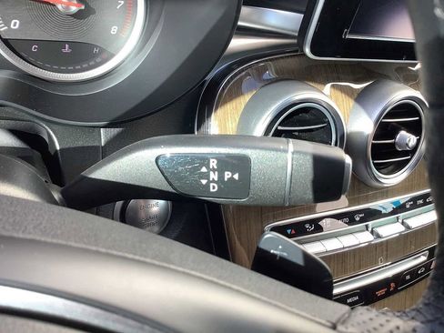 Used 2019 Mercedes-Benz GLC 300 4MATIC Coupe image 17