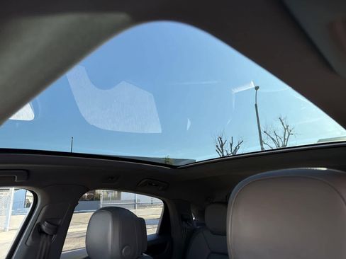 Used 2021 Porsche Cayenne image 7