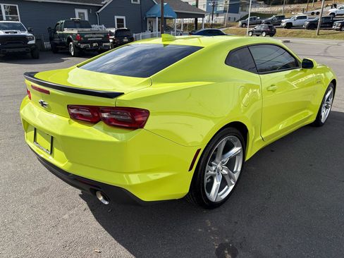 Used 2021 Chevrolet Camaro LT RWD image 5