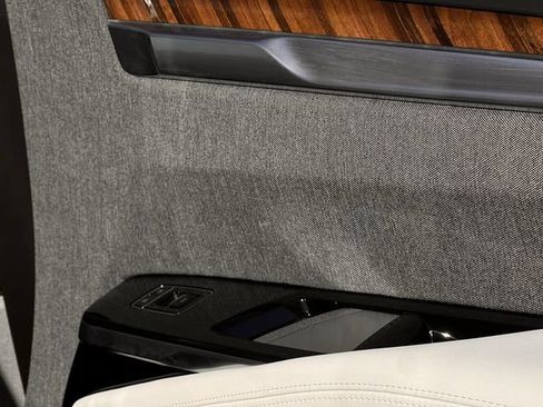 Certified 2026 Cadillac Escalade Platinum Sport w/ LPO, ONYX Package image 31