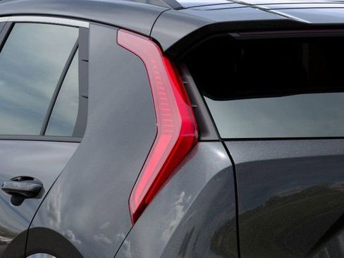 New 2025 Kia Niro Wind image 12